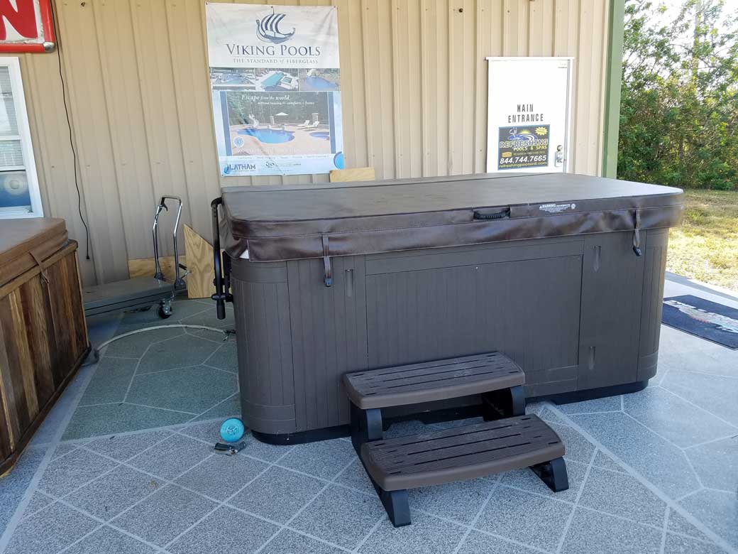 Hot Tubs For Sale from  Refreshing Pools & Spas, INTL, LLC